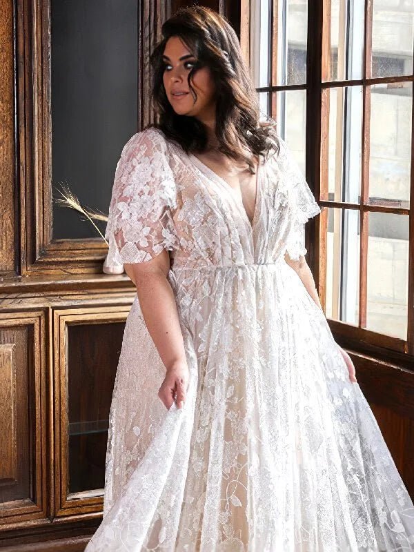 Robe de Mariée en Dentelle Curvy – Image 5