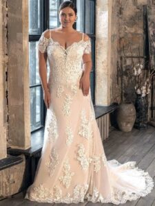 Robe de mariée femme ronde dentelle