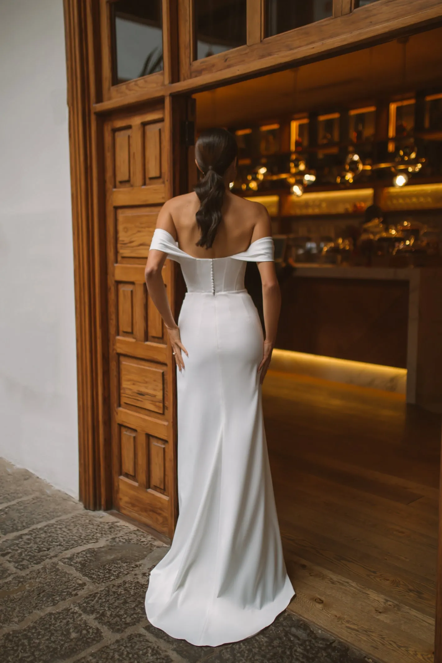 Robe de Mariée Bohème Asymétrique – Image 4