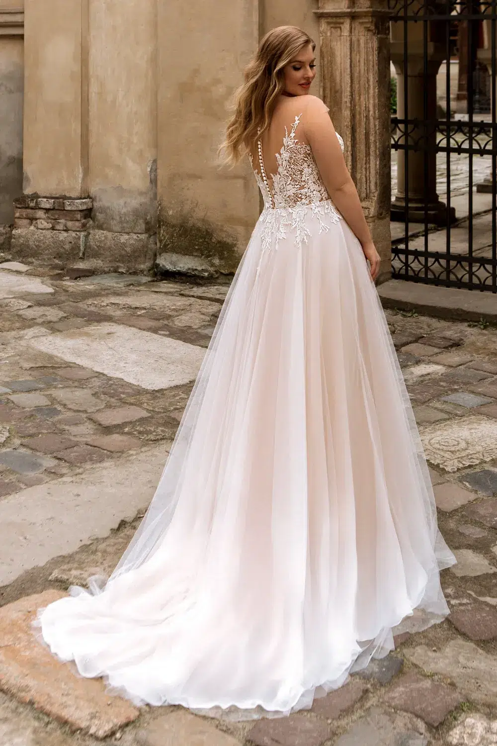 Robe de Mariée Bohème Champêtre Grande Taille – Image 3