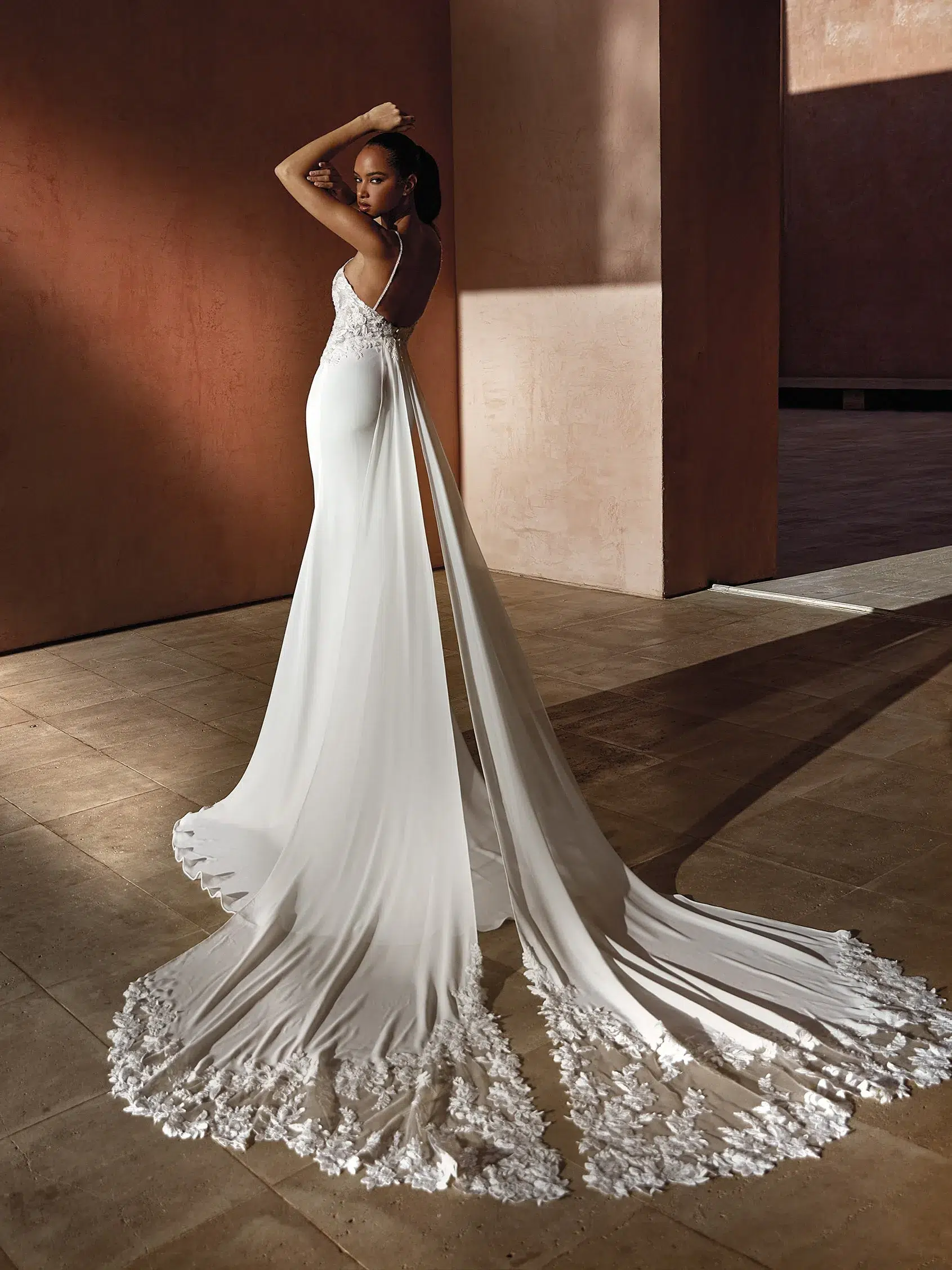 Robe de Mariée Crêpe – Image 2