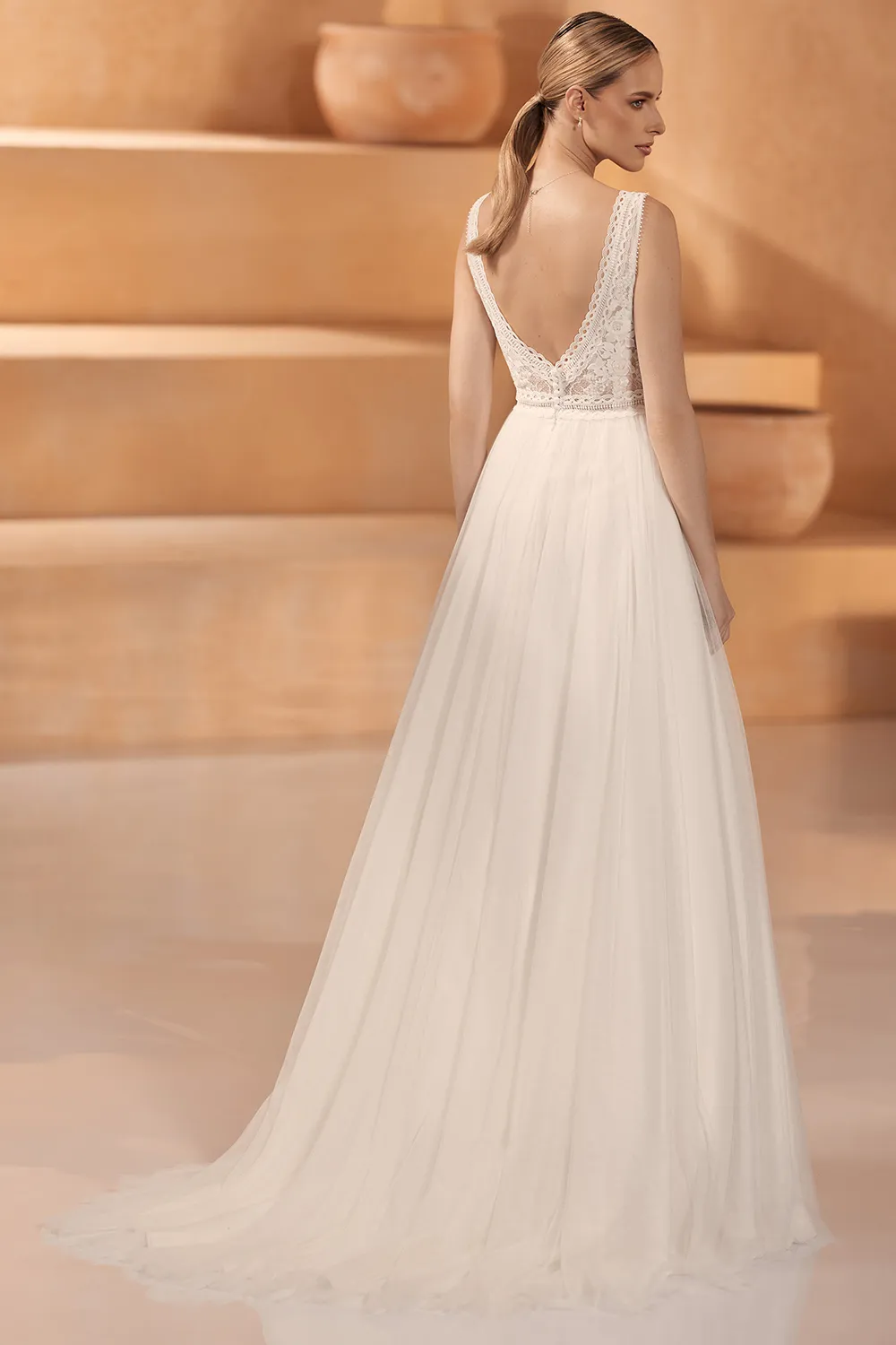 Robe de Mariée Fluide Bohème – Image 4