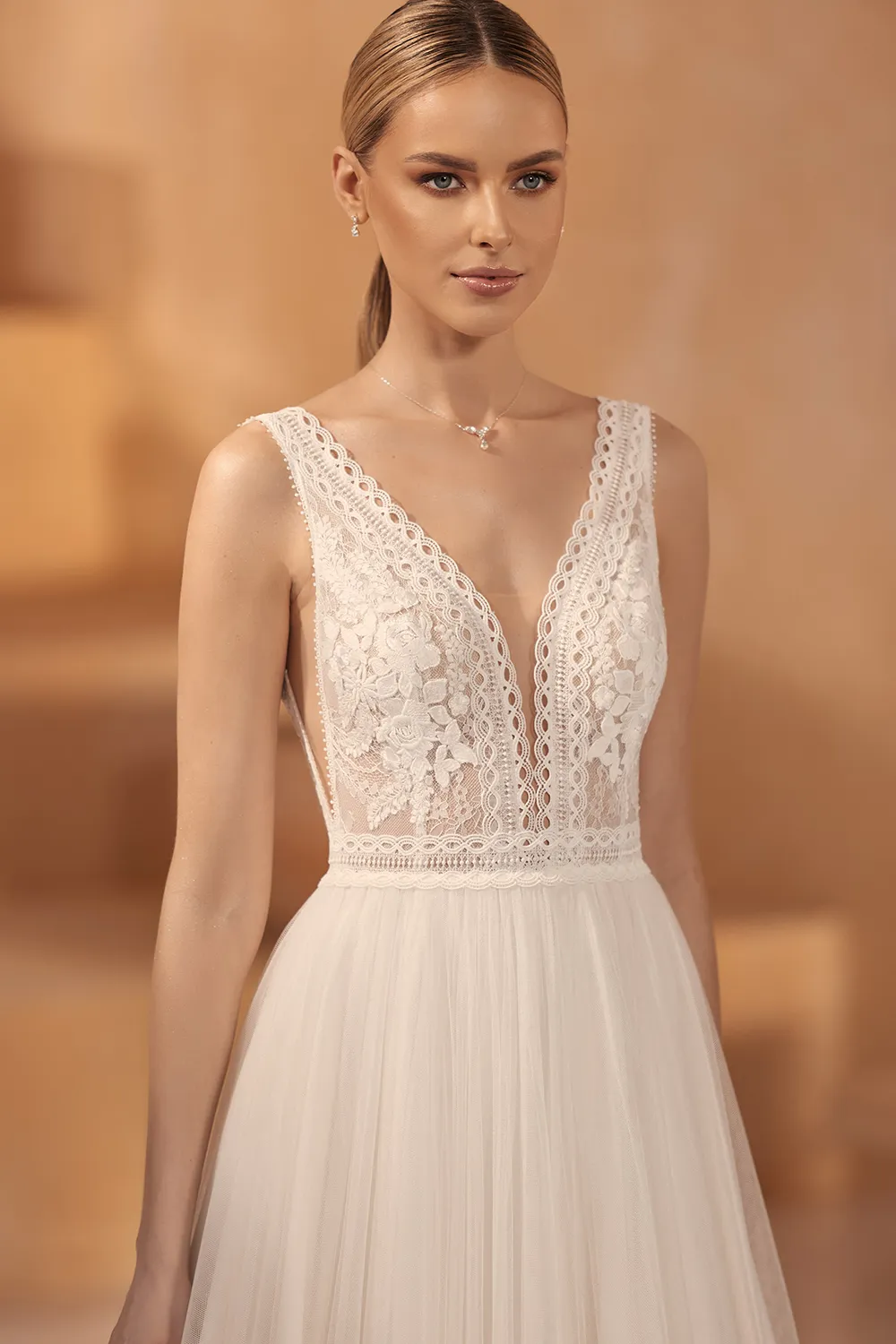 Robe de Mariée Fluide Bohème – Image 2