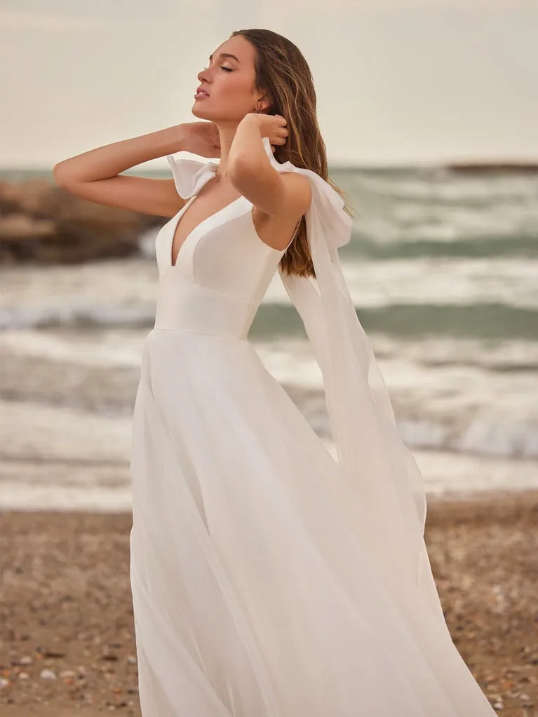 Robe de Mariée A-line avec Décolleté en V – Image 3