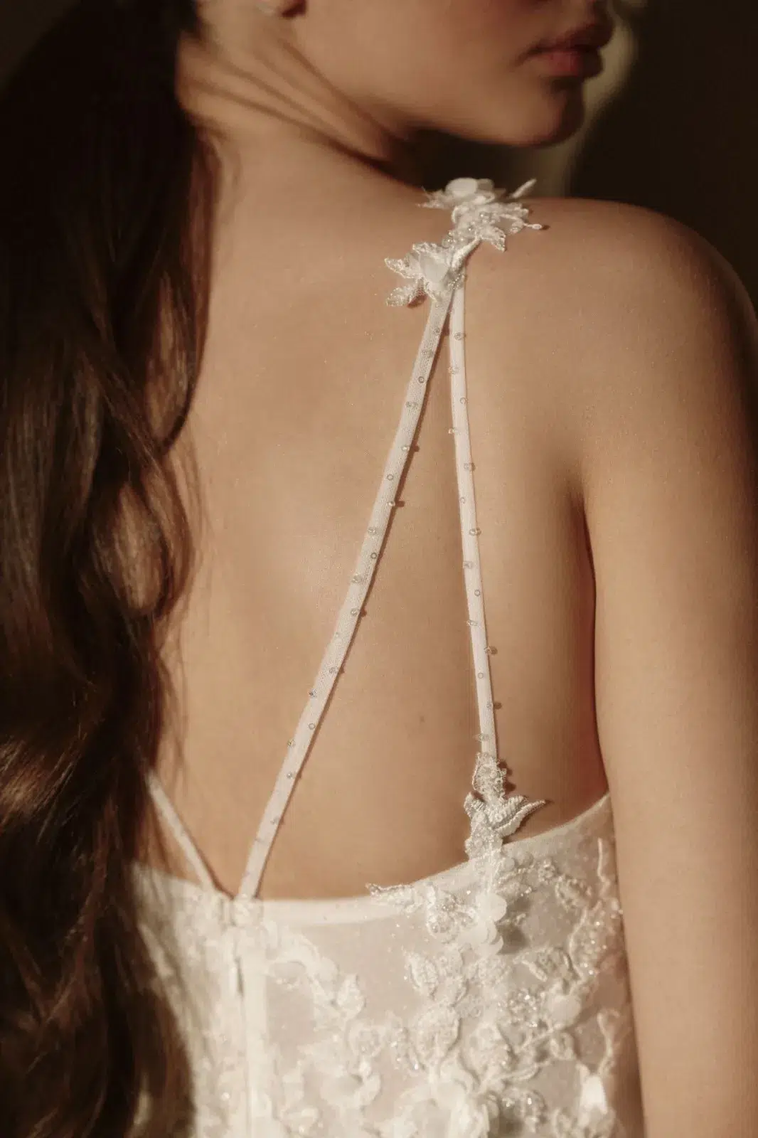 Robe de Mariée Bohème Chic Dentelle Florale 3D – Image 5