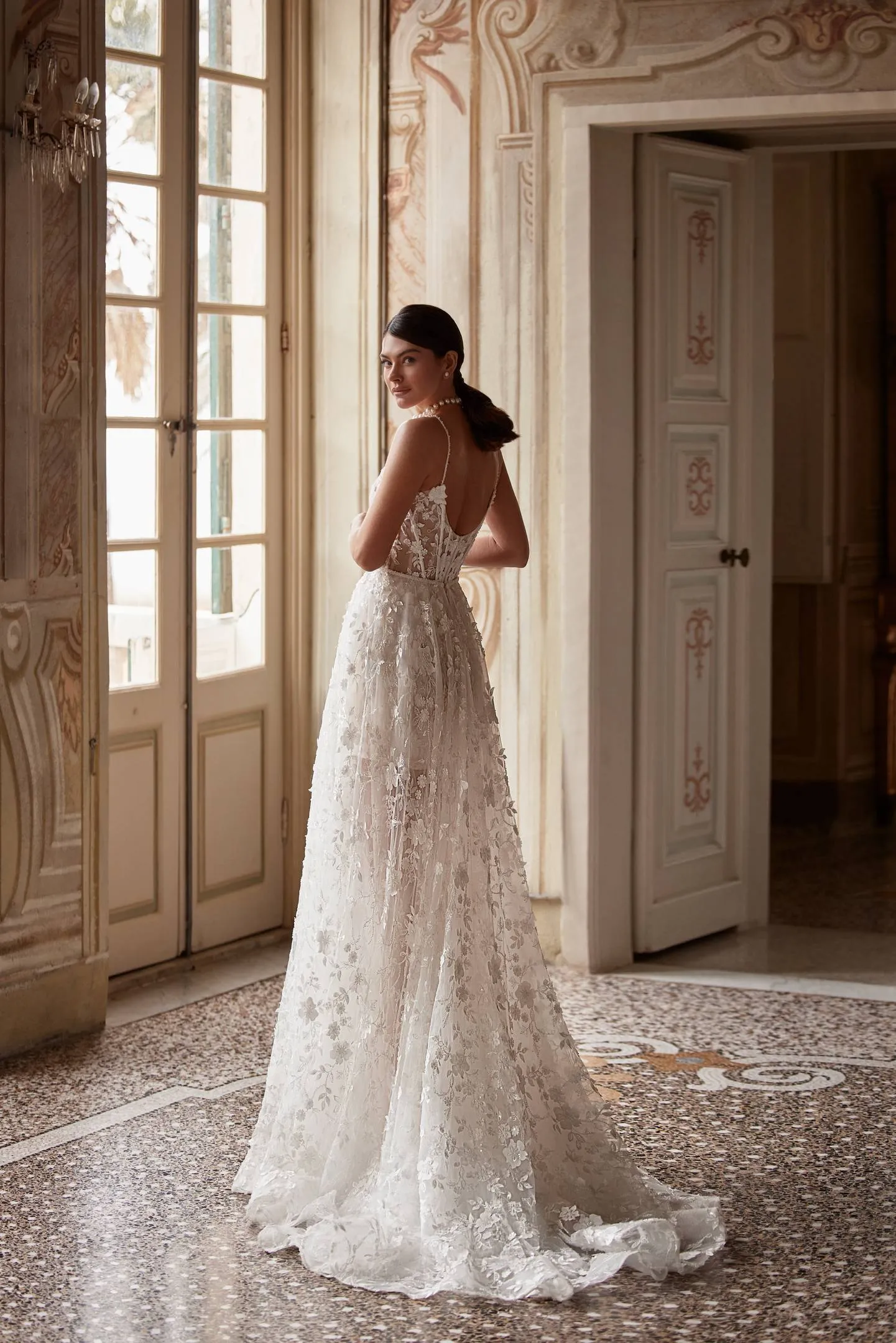 Robe de Mariée Deux en Un Courte et Longue – Image 5