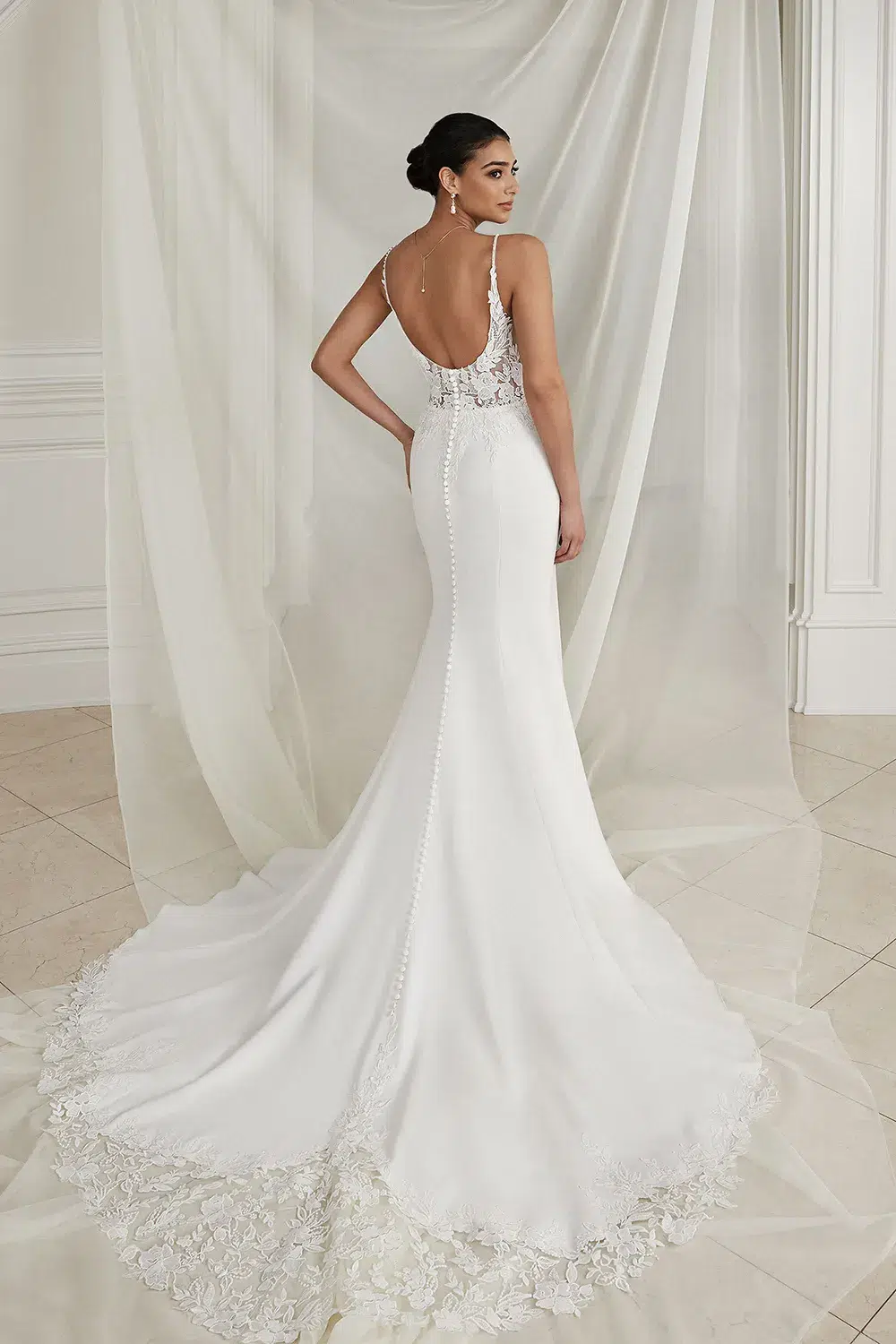 Robe de Mariée Forme Sirène en Crêpe – Image 2