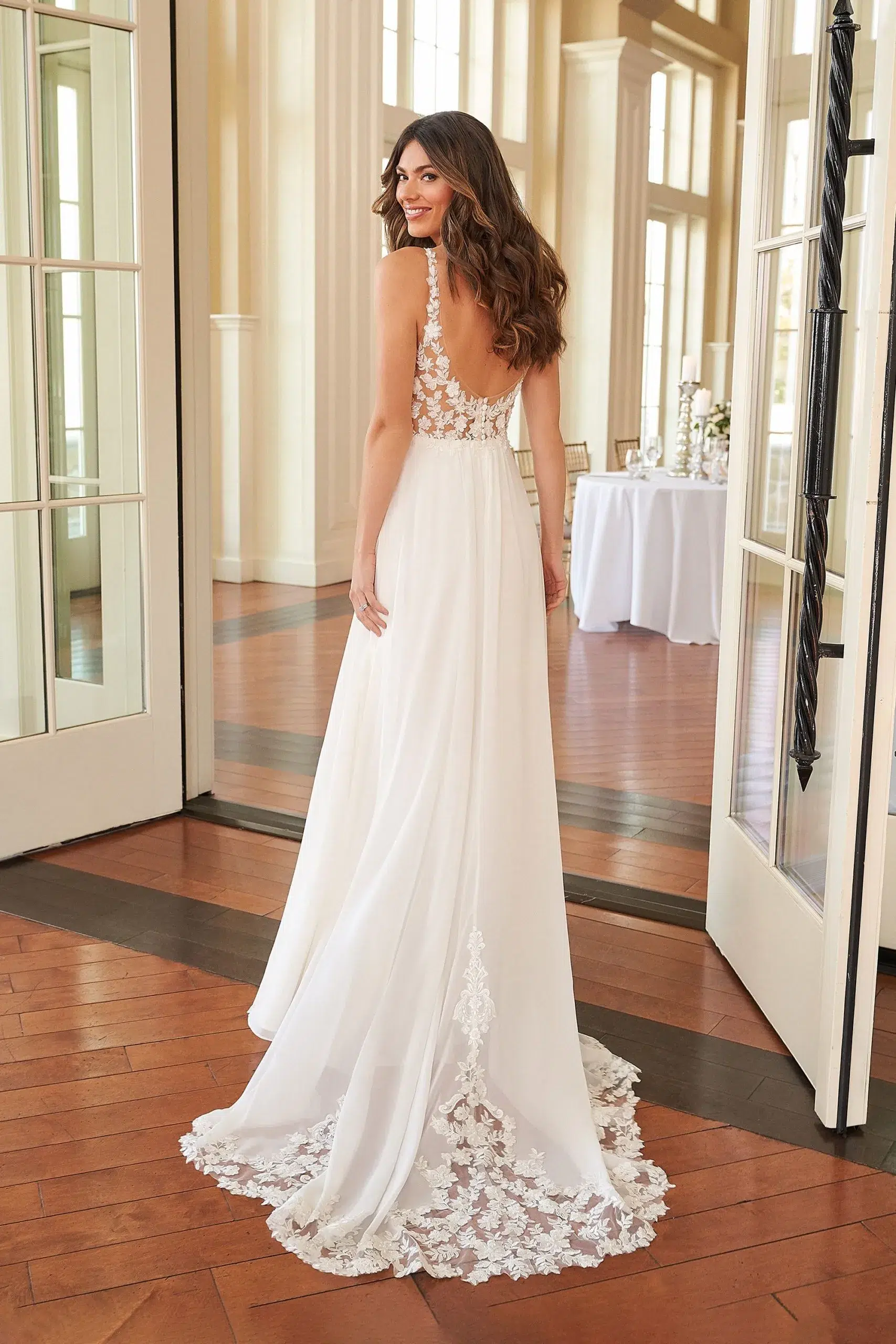 Robe de Mariée Romantique en Mousseline – Image 3