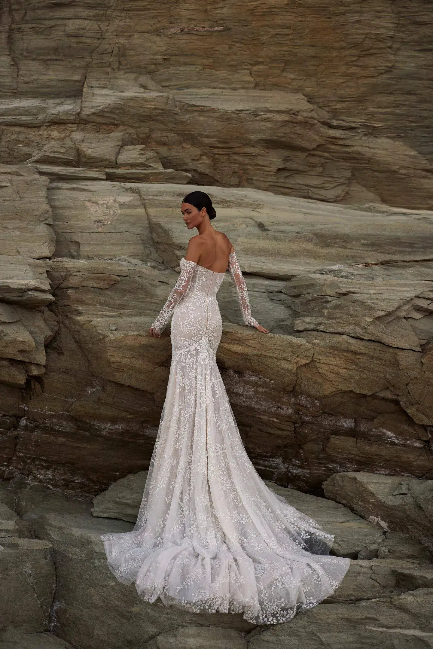 Robe de Mariée Sirène avec Traine et Manches en Dentelle Amovibles – Image 2