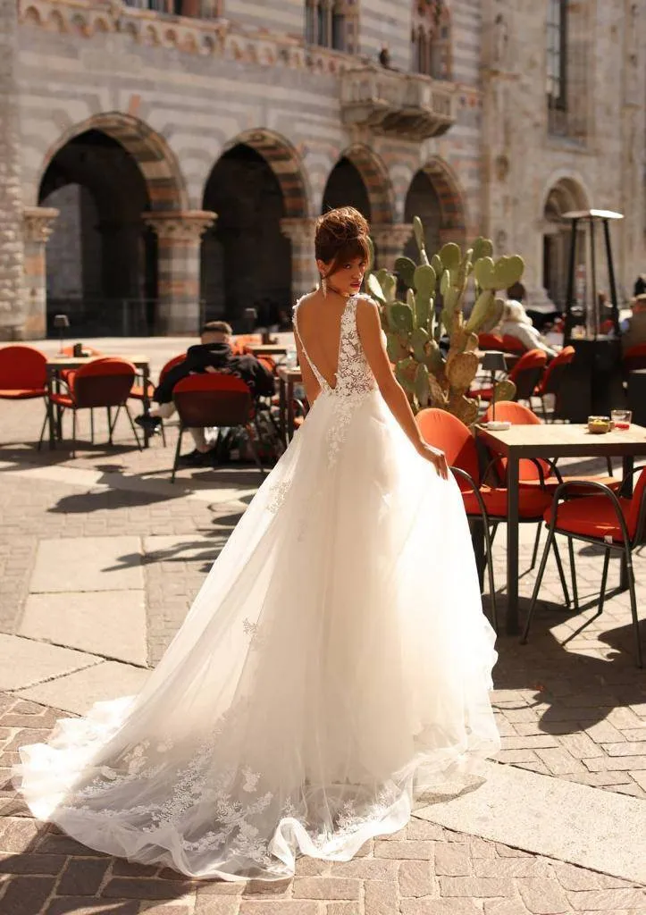 Robe de Mariée Trapèze Dentelle à Motifs de Fleurs – Image 3