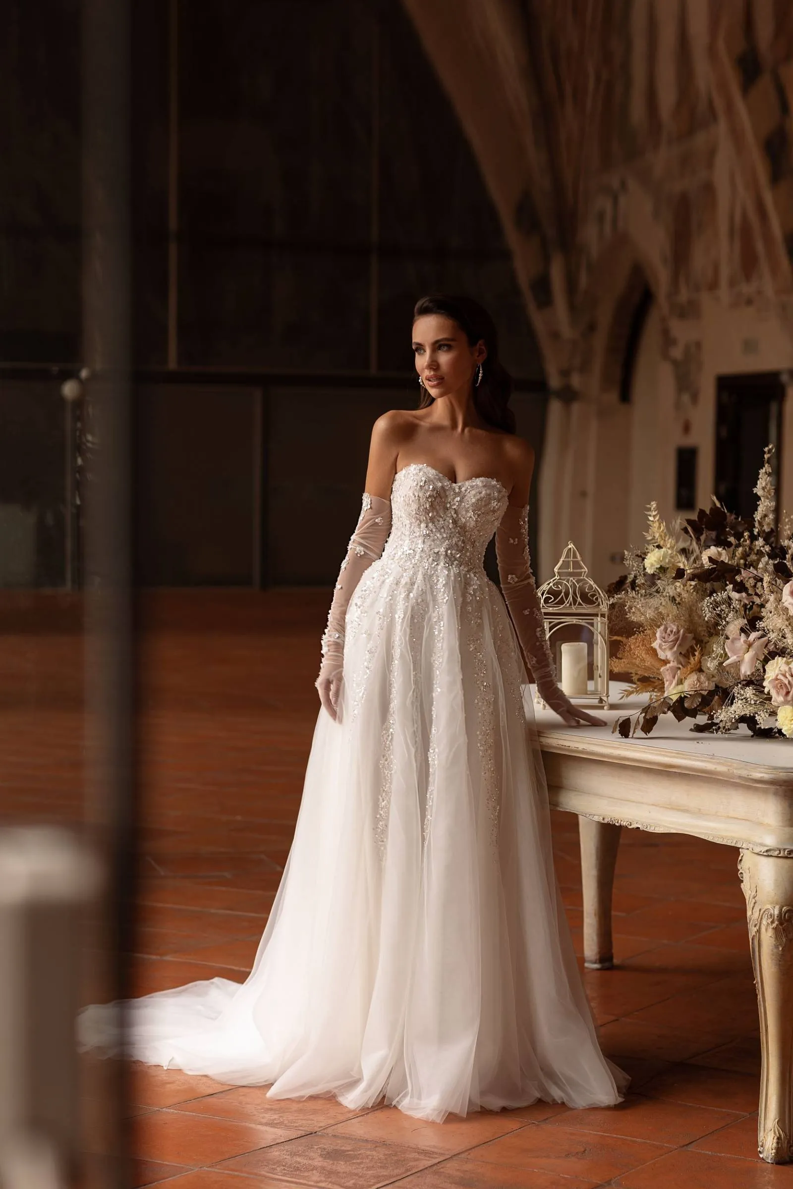 Robe de Mariée Trapèze avec Bustier Orné de Sequins