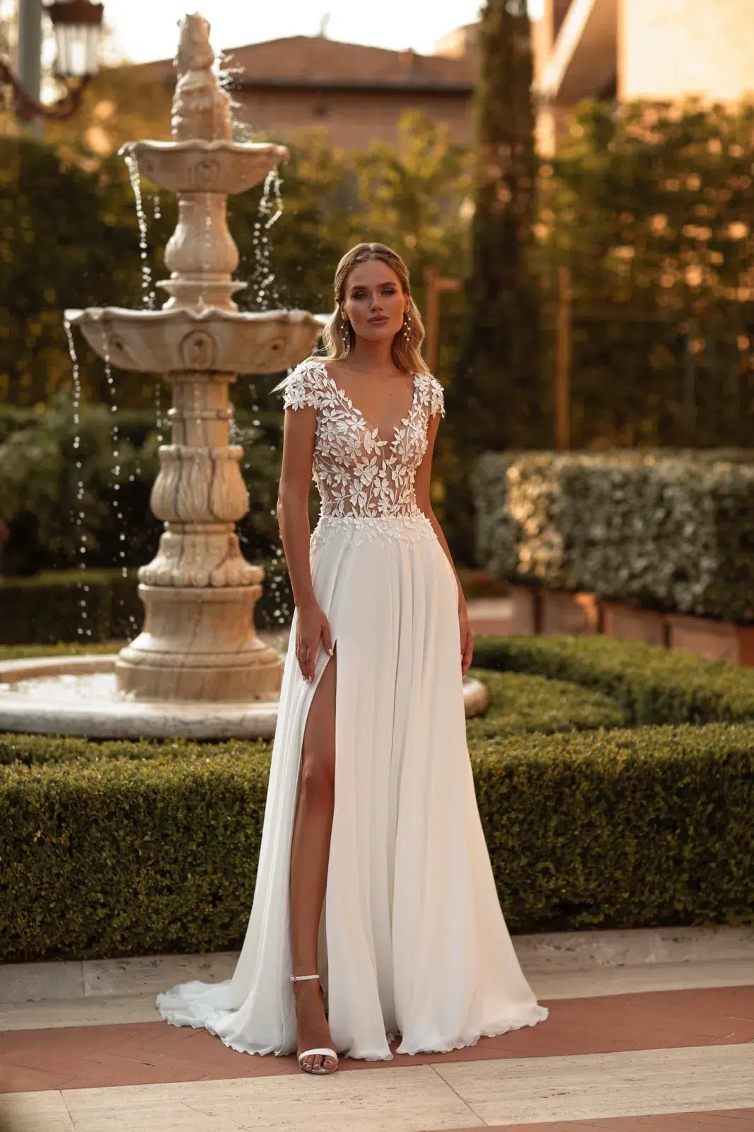 Robe de Mariée Trapèze avec Fleurs en 3D