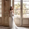 Robe de Mariée Bohème Trapèze décolleté baleiné en forme de V