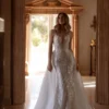 Robe de Mariée Décolleté Plongeant en Illusion