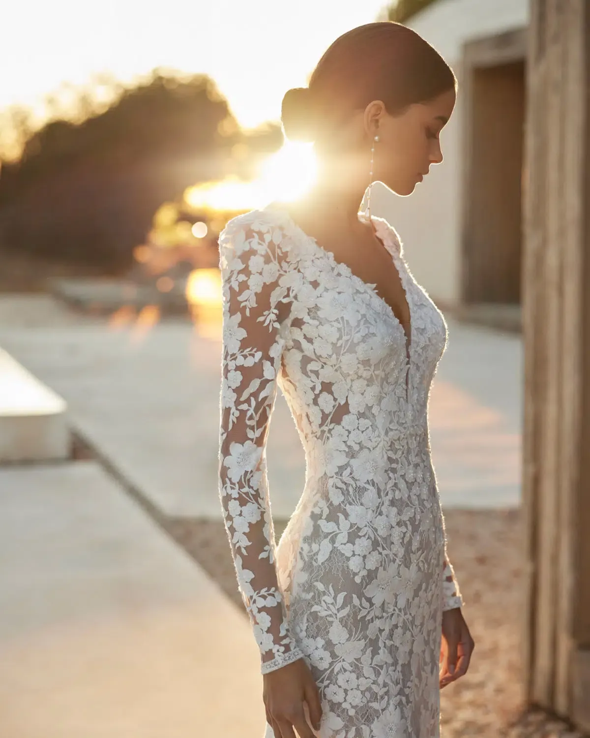 Robe de Mariée Droite en Dentelle – Image 3