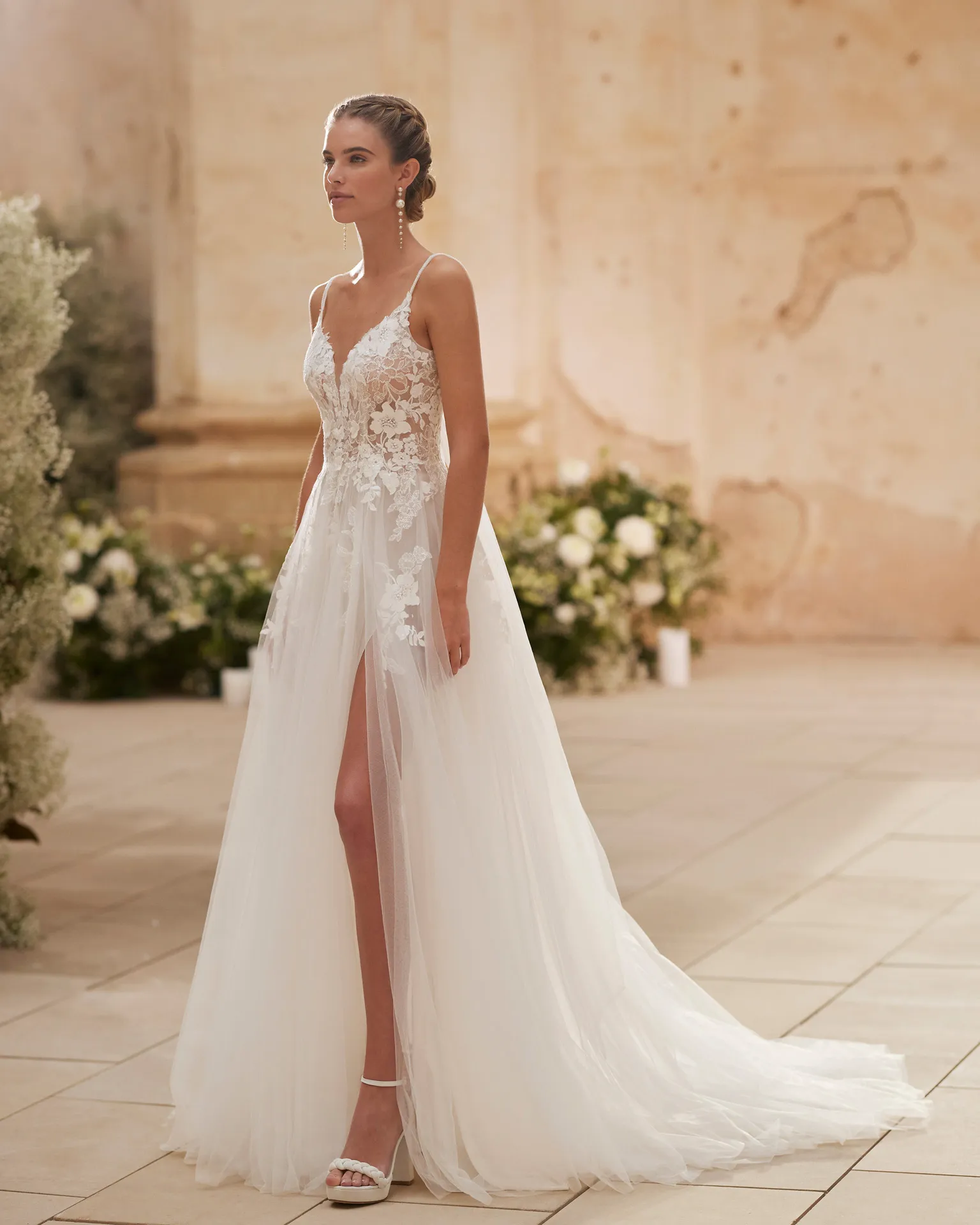 Robe de Mariée Princesse avec Jupe en Tulle Fendue