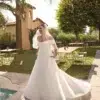 Robe de Mariée Trapèze Moderne avec un Jolie Drapé