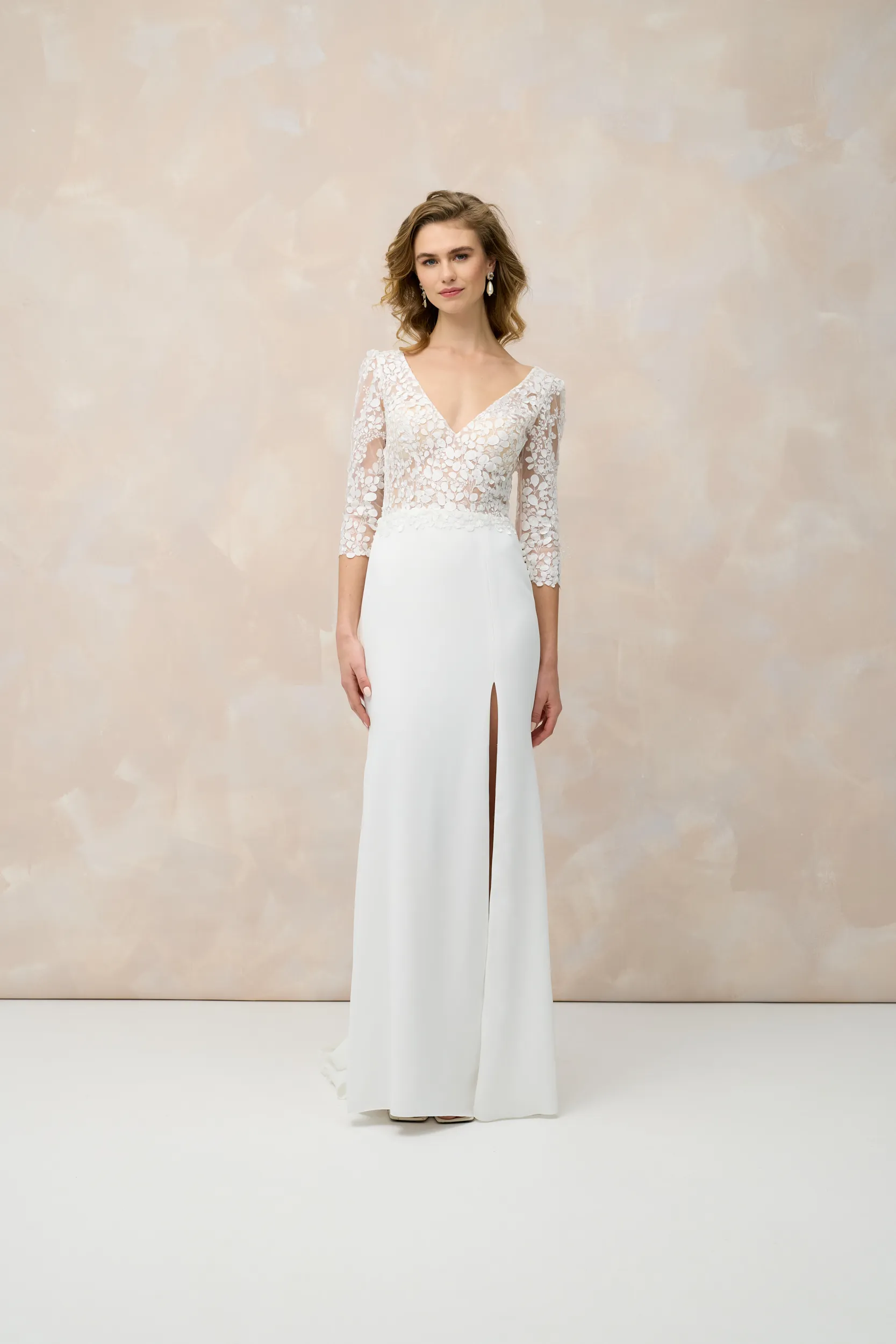 Robe de Mariée en Crêpe et Dentelle Florale