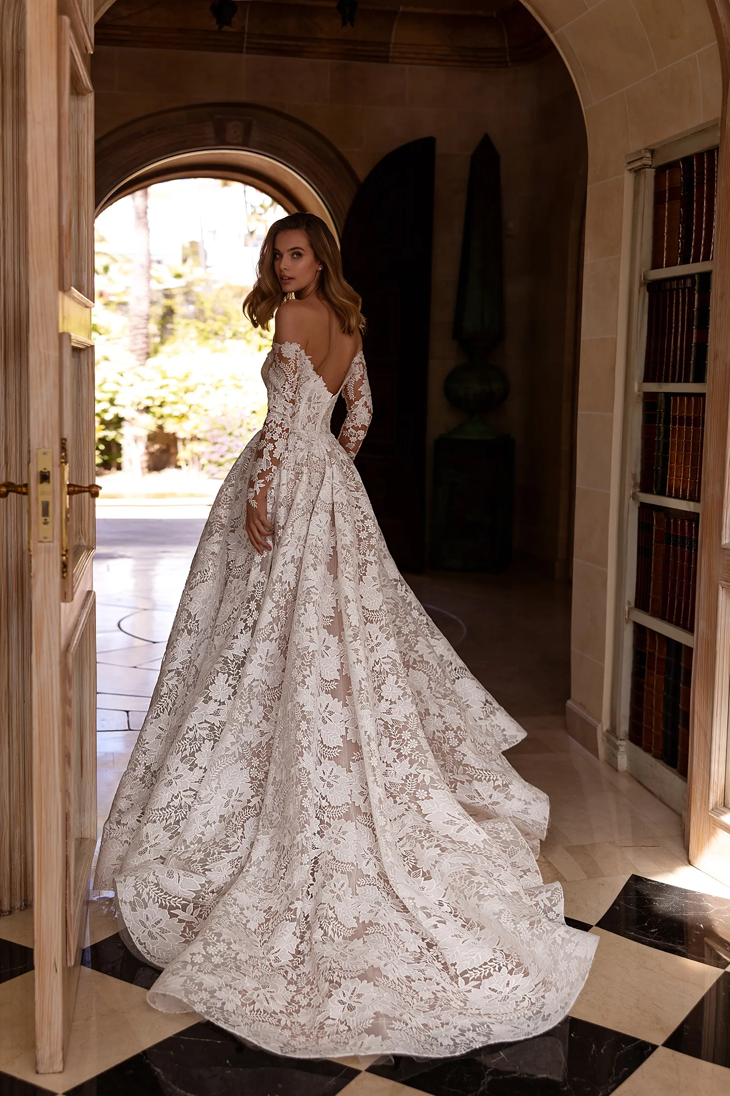 Robe de Mariée en Dentelle Macramé – Image 2