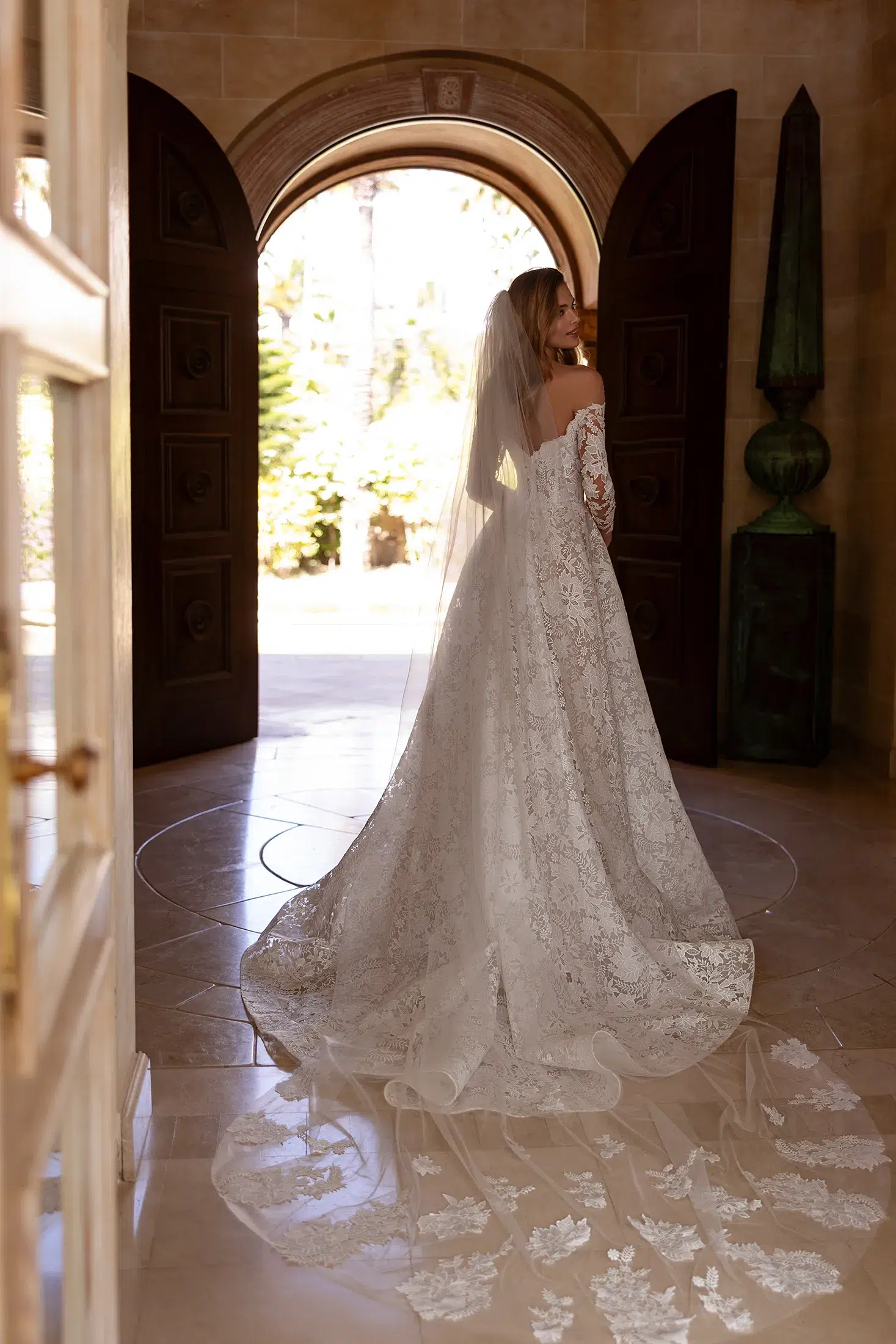 Robe de Mariée en Dentelle Macramé – Image 3