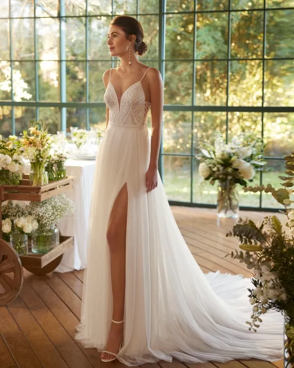Robe de mariée avec body en guipure