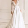 Robe de mariée avec des manches en dentelles