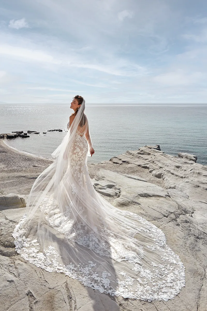 Robe de mariée bretelles Spaghetti – Image 4