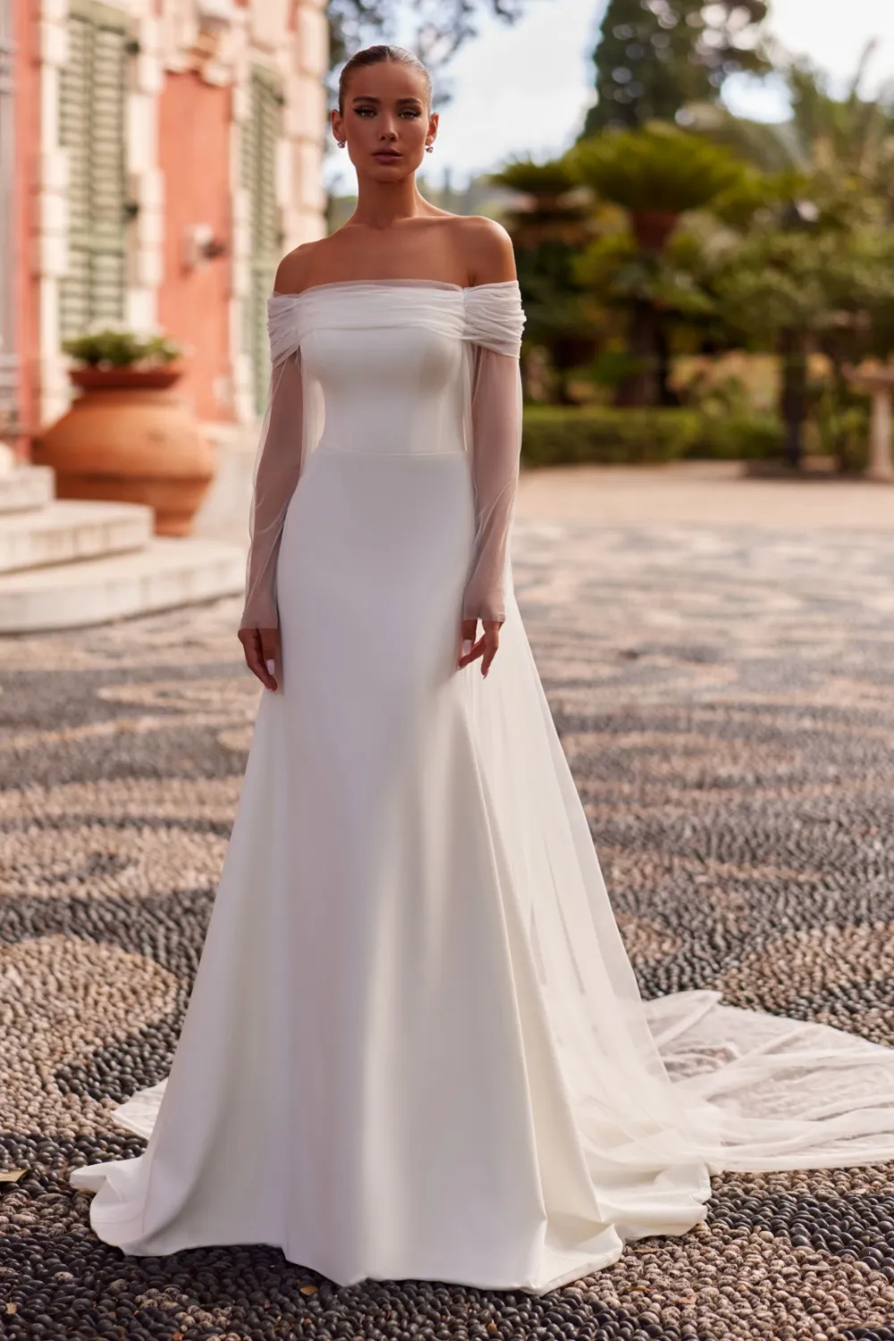 Robe de mariée décolleté bustier droit