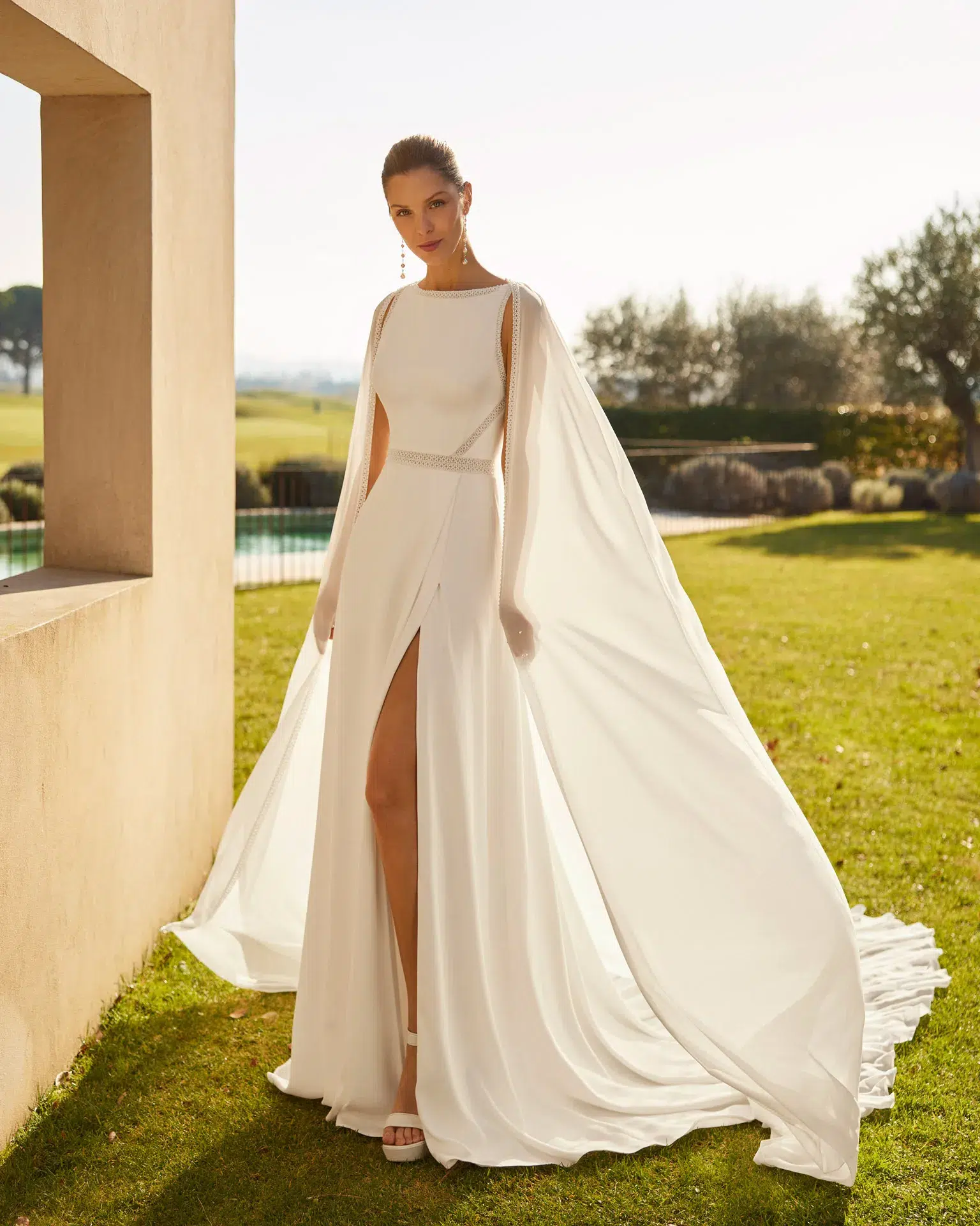Robe de mariée évasée en crêpe
