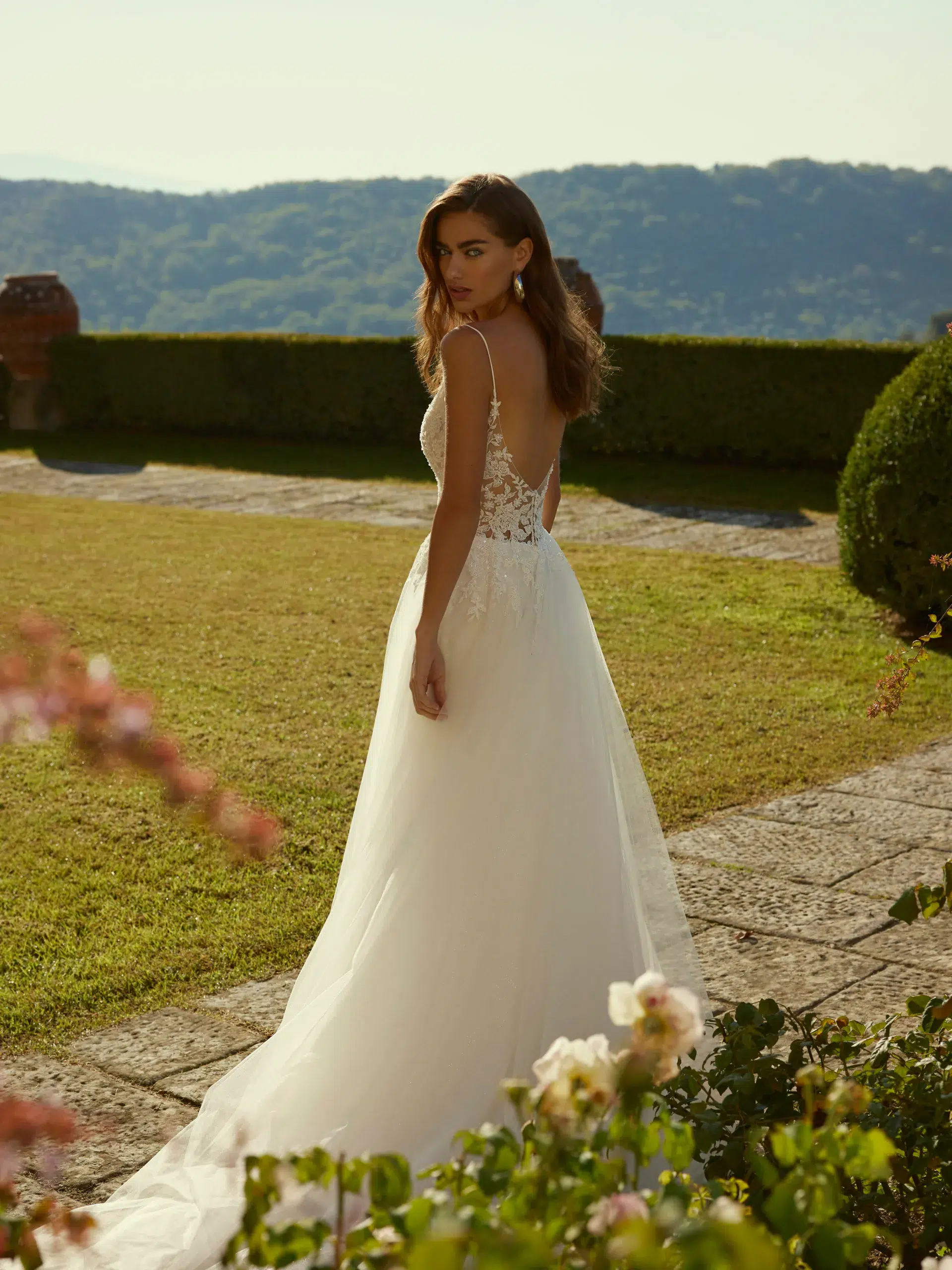 Robe de mariée trapèze avec Corsage en Dentelle – Image 3